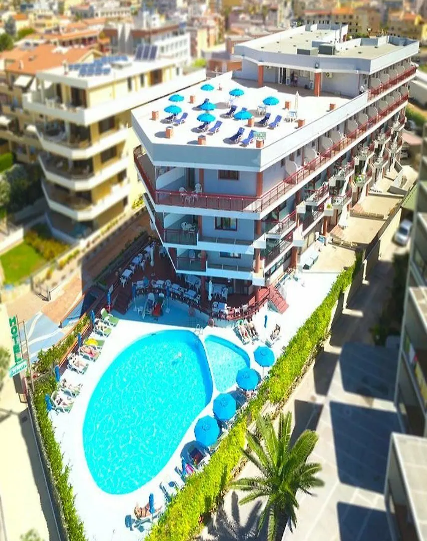 Hotel Soleado Альгеро